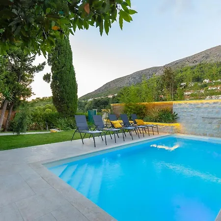 Hedera Villa